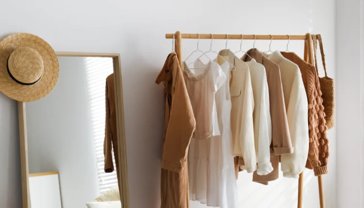 جنس پارچه پوشاک زنانه