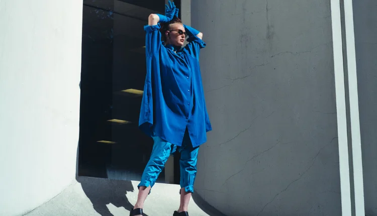 رنگ آبی و آرامش در استایل زنانه