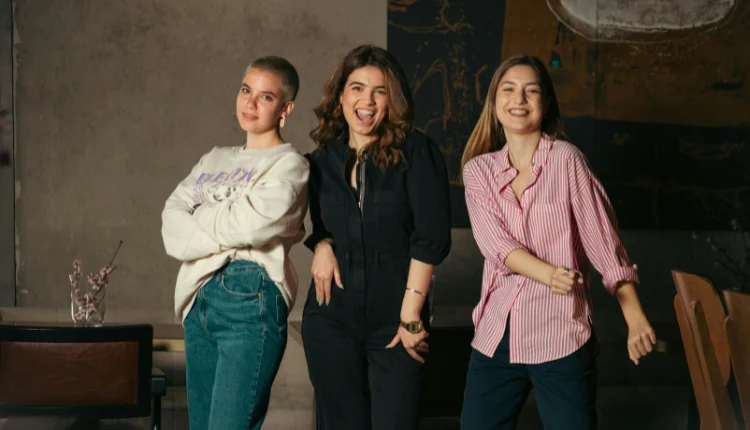 مانتوهای سنتی زنانه برای استایل ایرانی