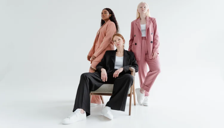 چطور بدون رژیم و ورزش لاغرتر دیده شویم؟